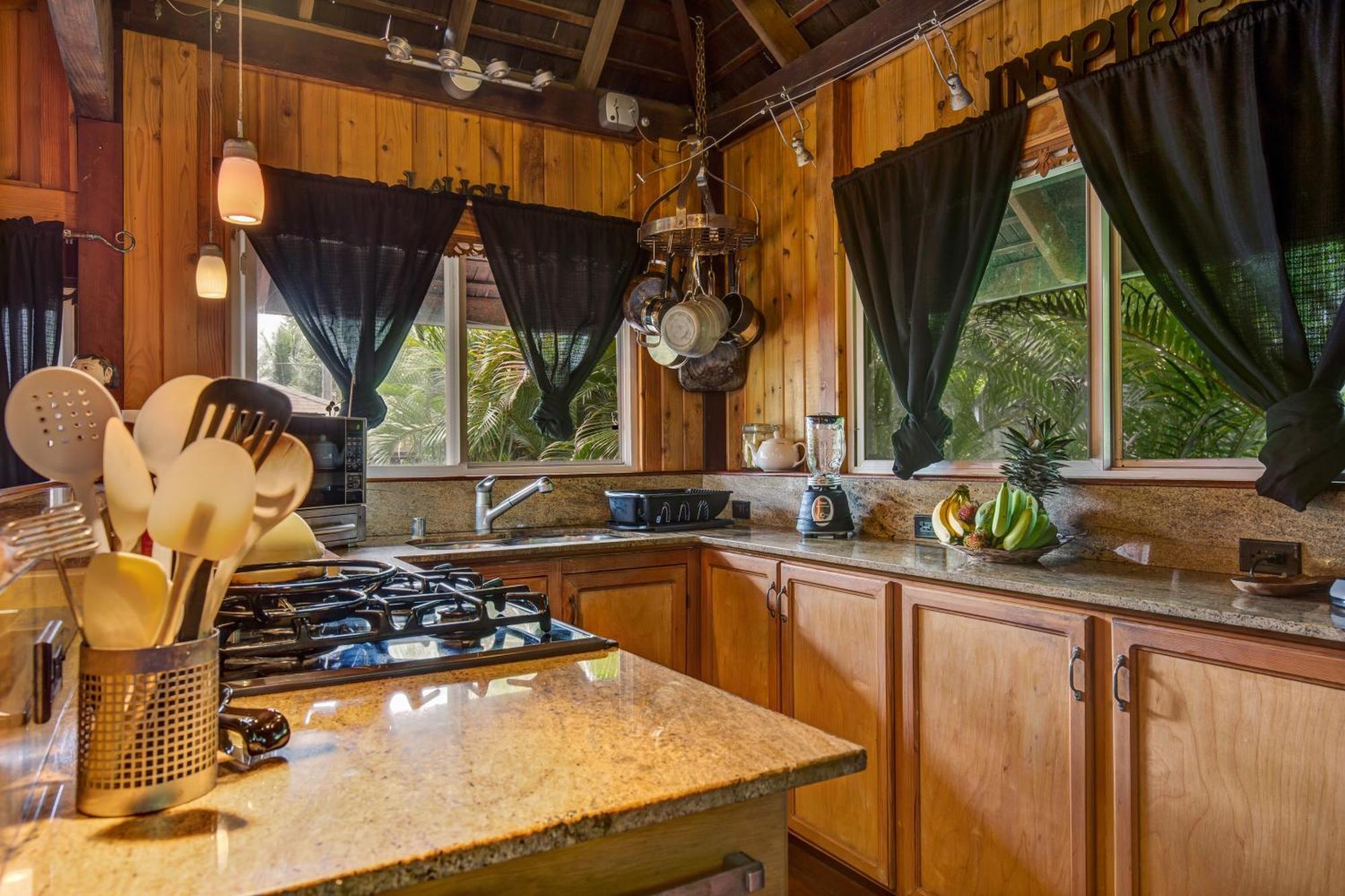 The Bali House And Cottage At Kehena Beach Hawaii Chambre photo